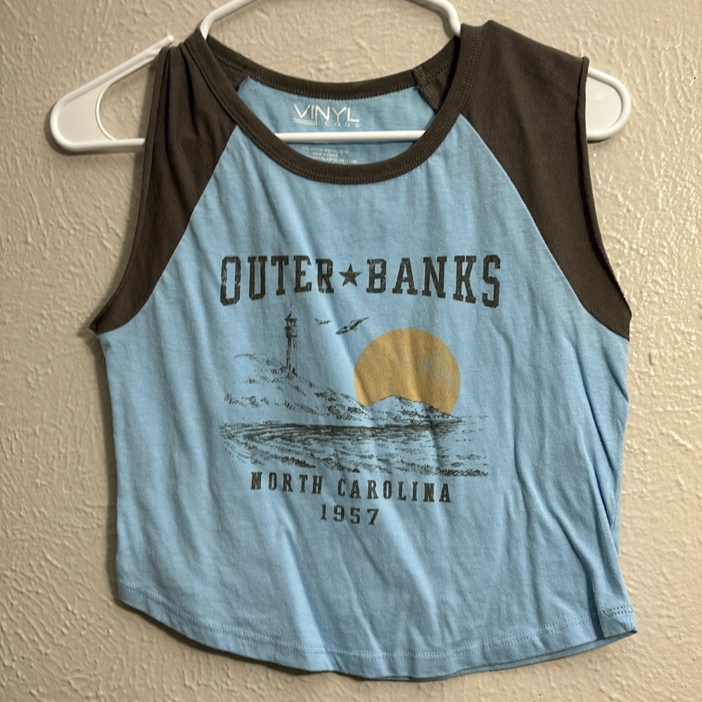 Cute crop top . Size L. Used once
